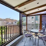 Sunny City Centre Suite